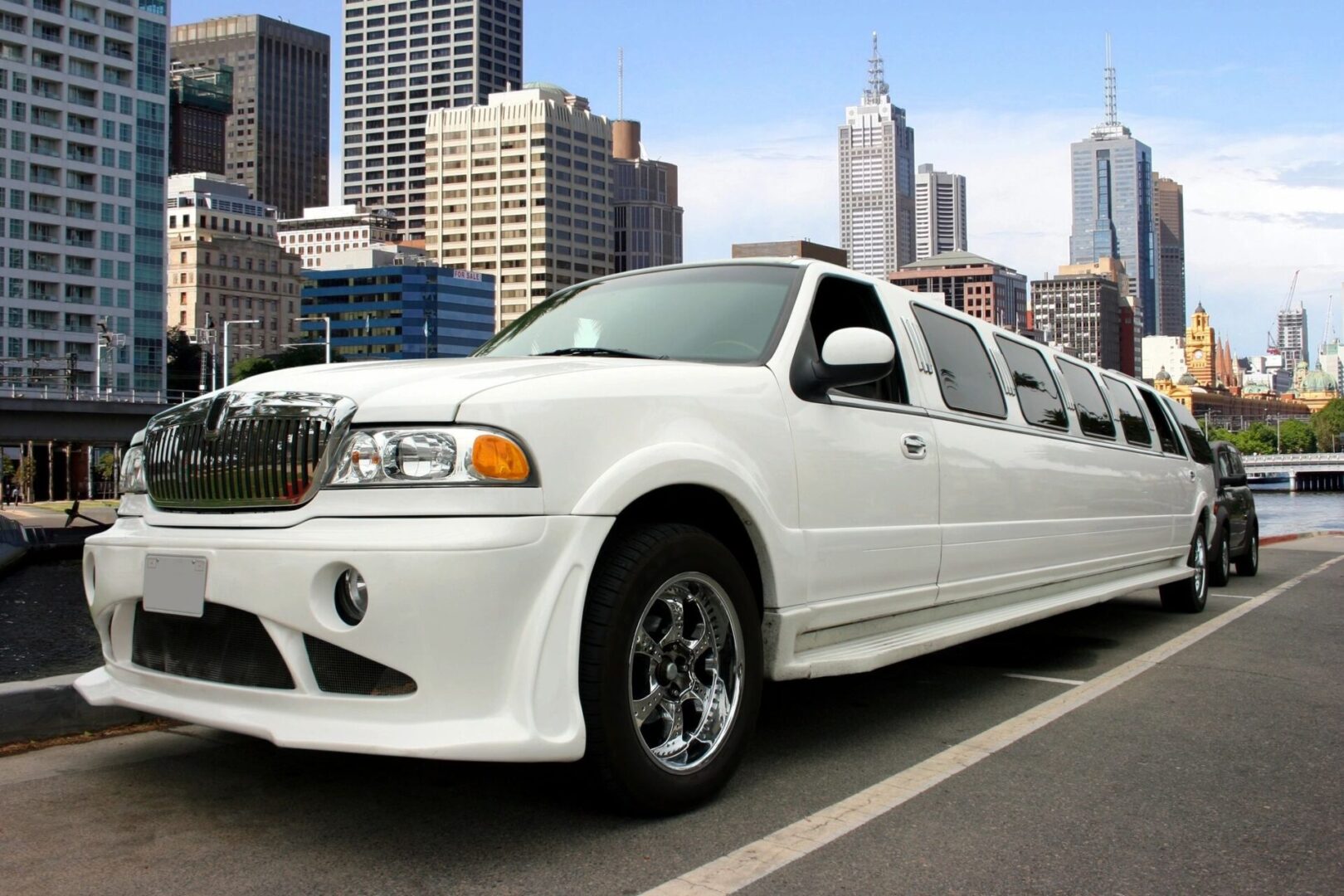 a white limousine